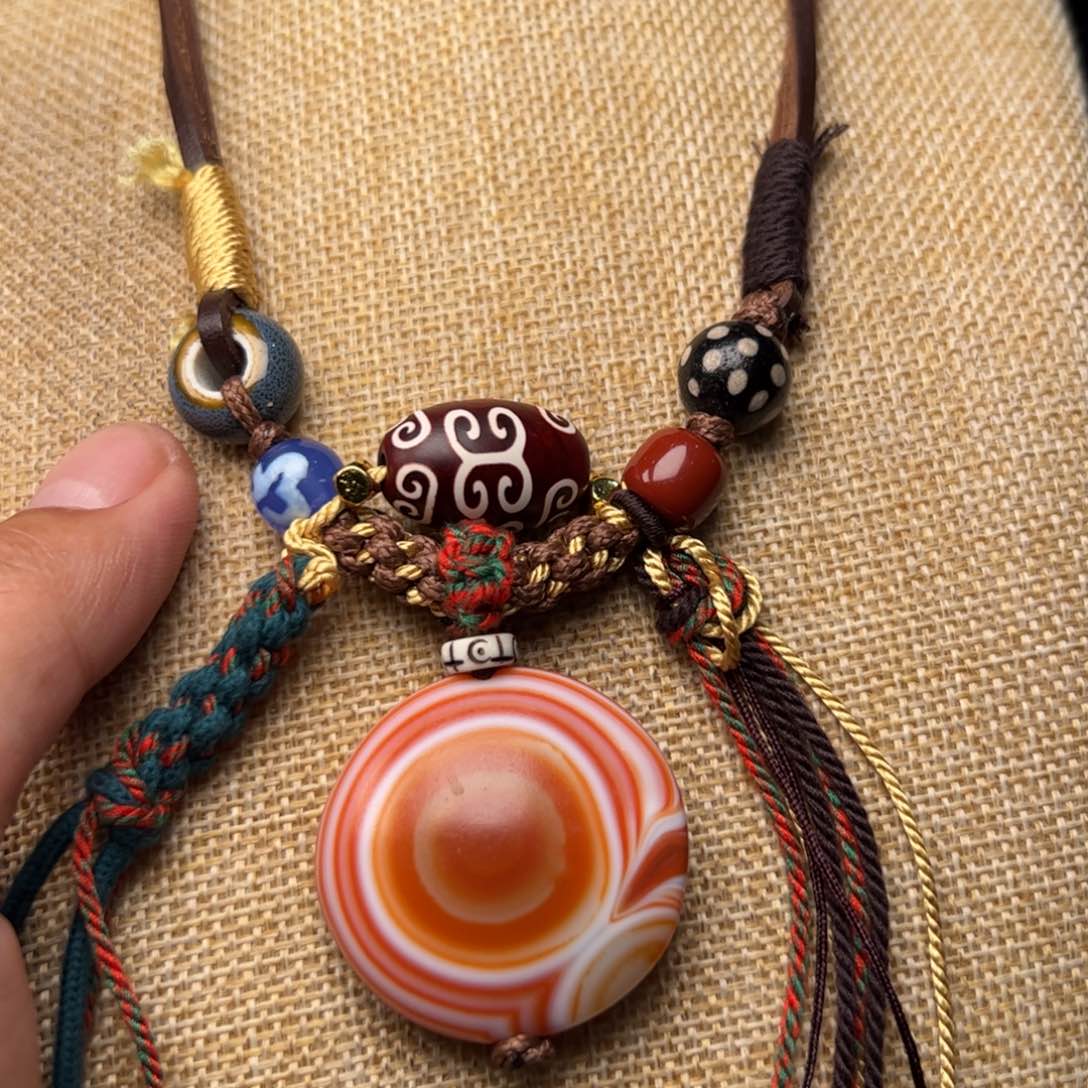 玛瑙/玉髓颈饰未镶嵌