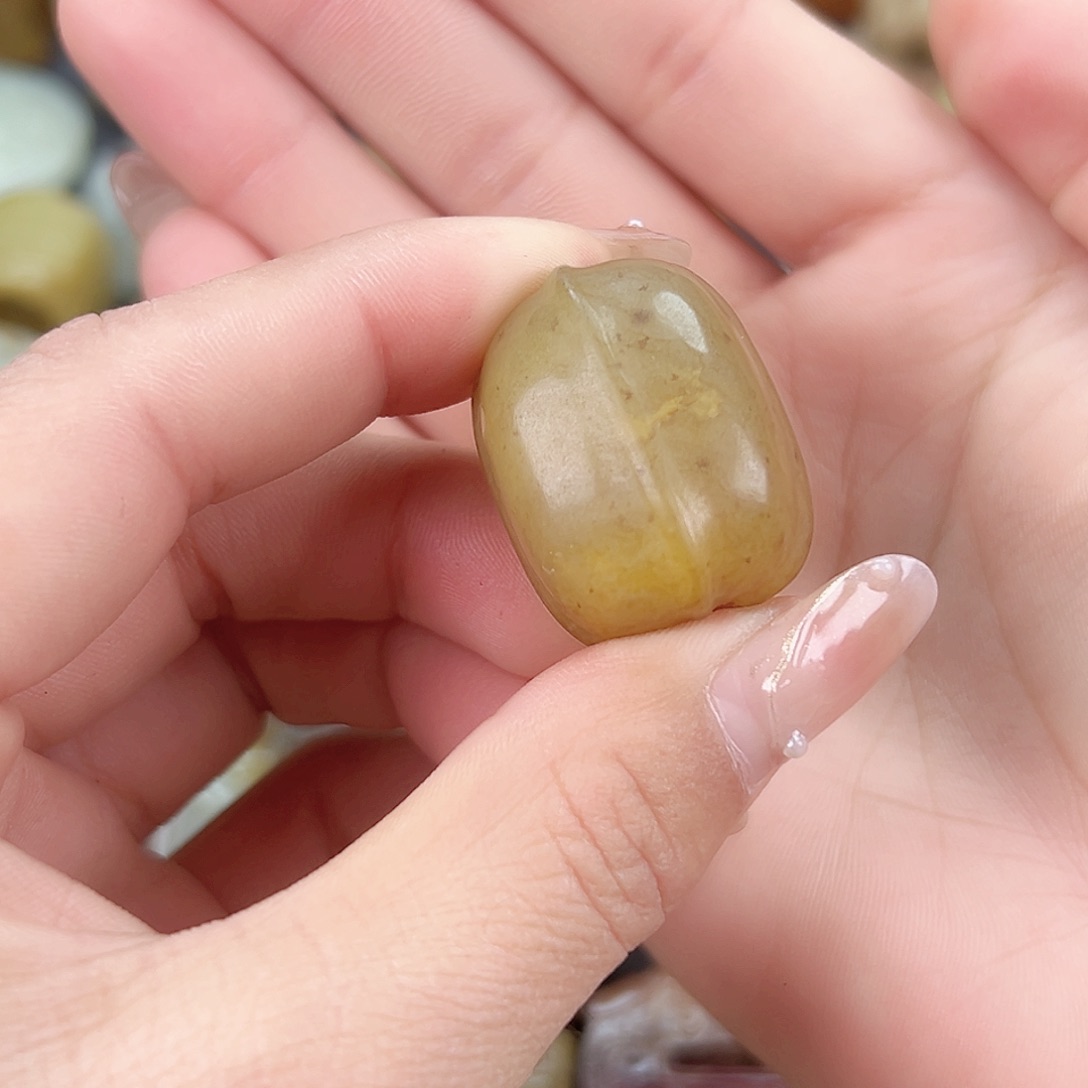 和田玉颈饰未镶嵌曾*