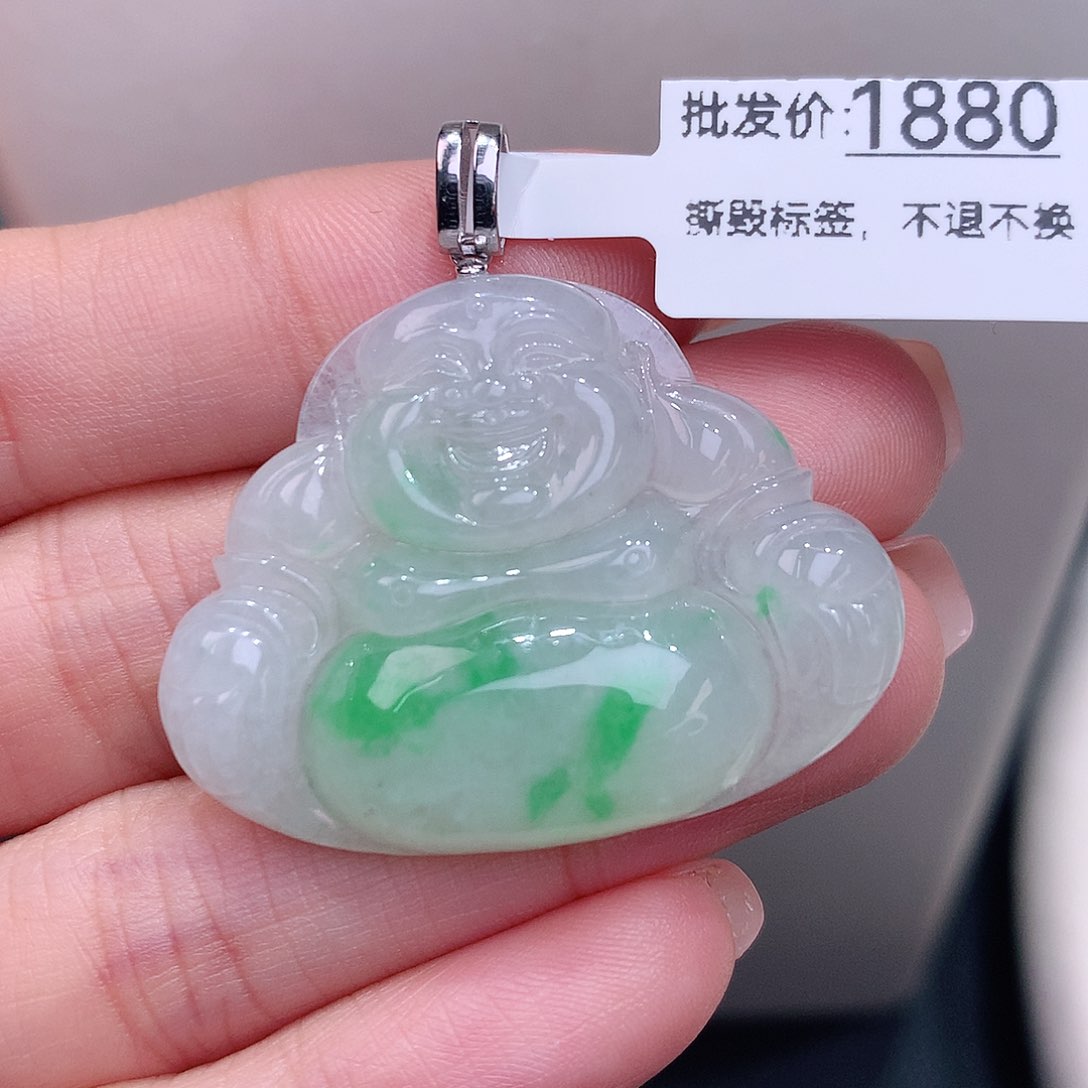 颈饰18K金镶嵌翡翠飘阳绿大佛公新品