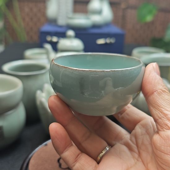陆*然东霞官窑裹足杯福利
