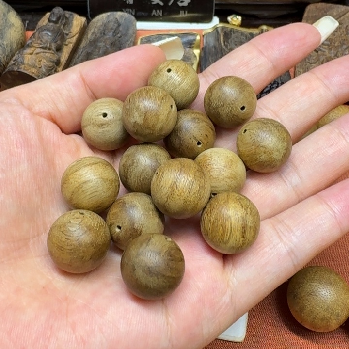大叶紫檀（黑酸枝木类）