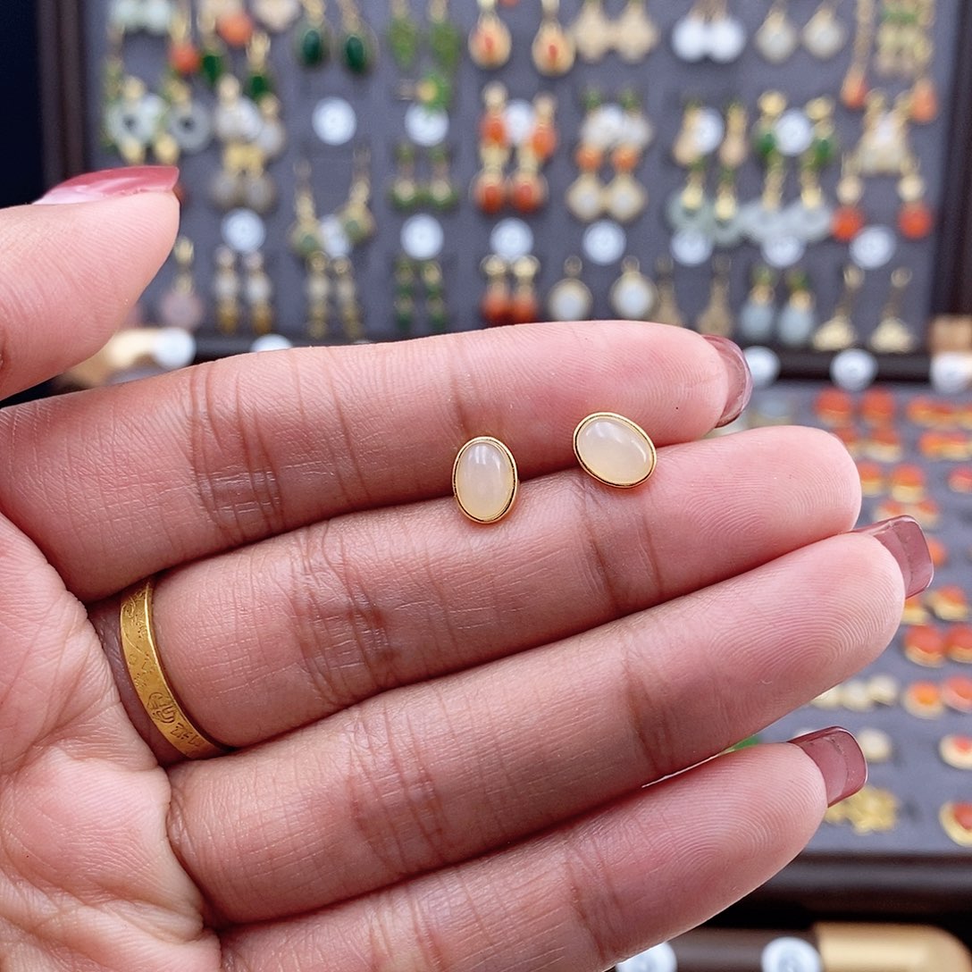 米****南红玛瑙银S925镶嵌耳饰