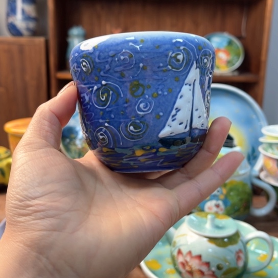 炉景德镇釉下手绘陶瓷 