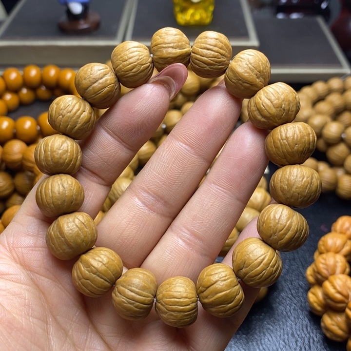 猴头核桃手串猴头