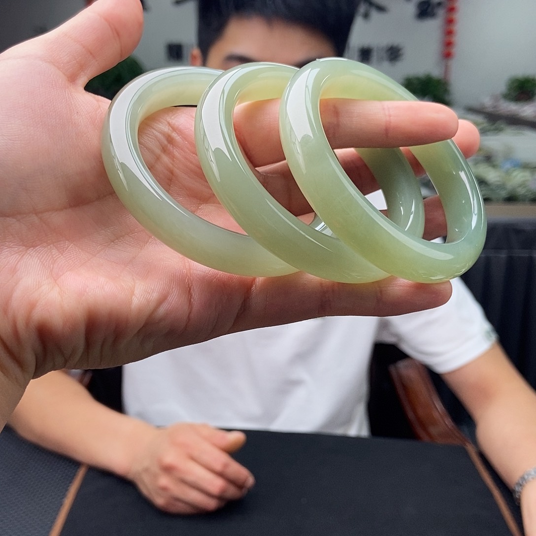 和田玉手镯未镶嵌51-60颜色多样性发拍一发一