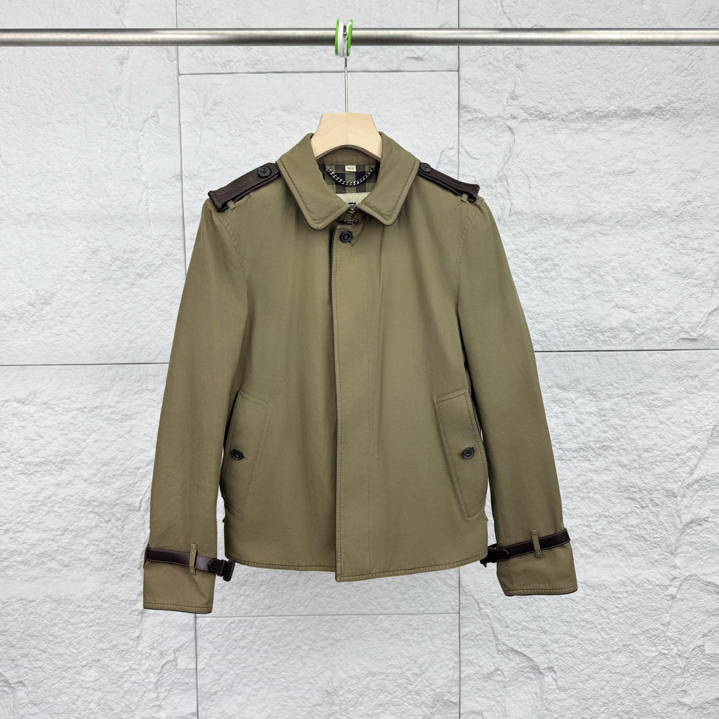 99新 BURBERRY/博柏利 48码/卡其色拼接翻领长袖外套/18051847