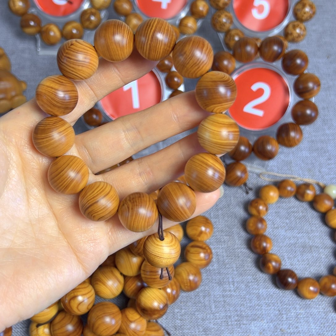 柏木太行崖柏1.8红油蚕丝纹