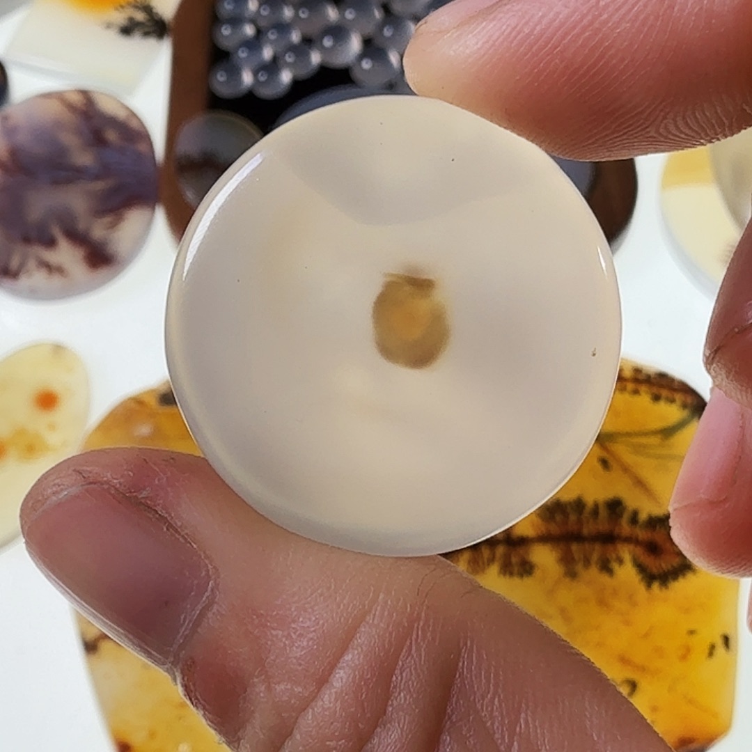 玛瑙/玉髓未镶嵌珠宝半成品