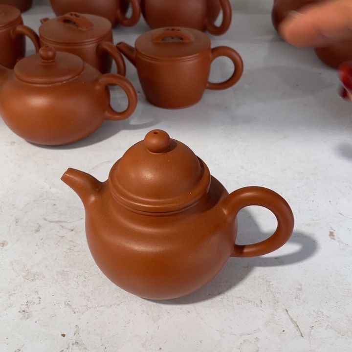 紫砂茶壶掇球朱泥