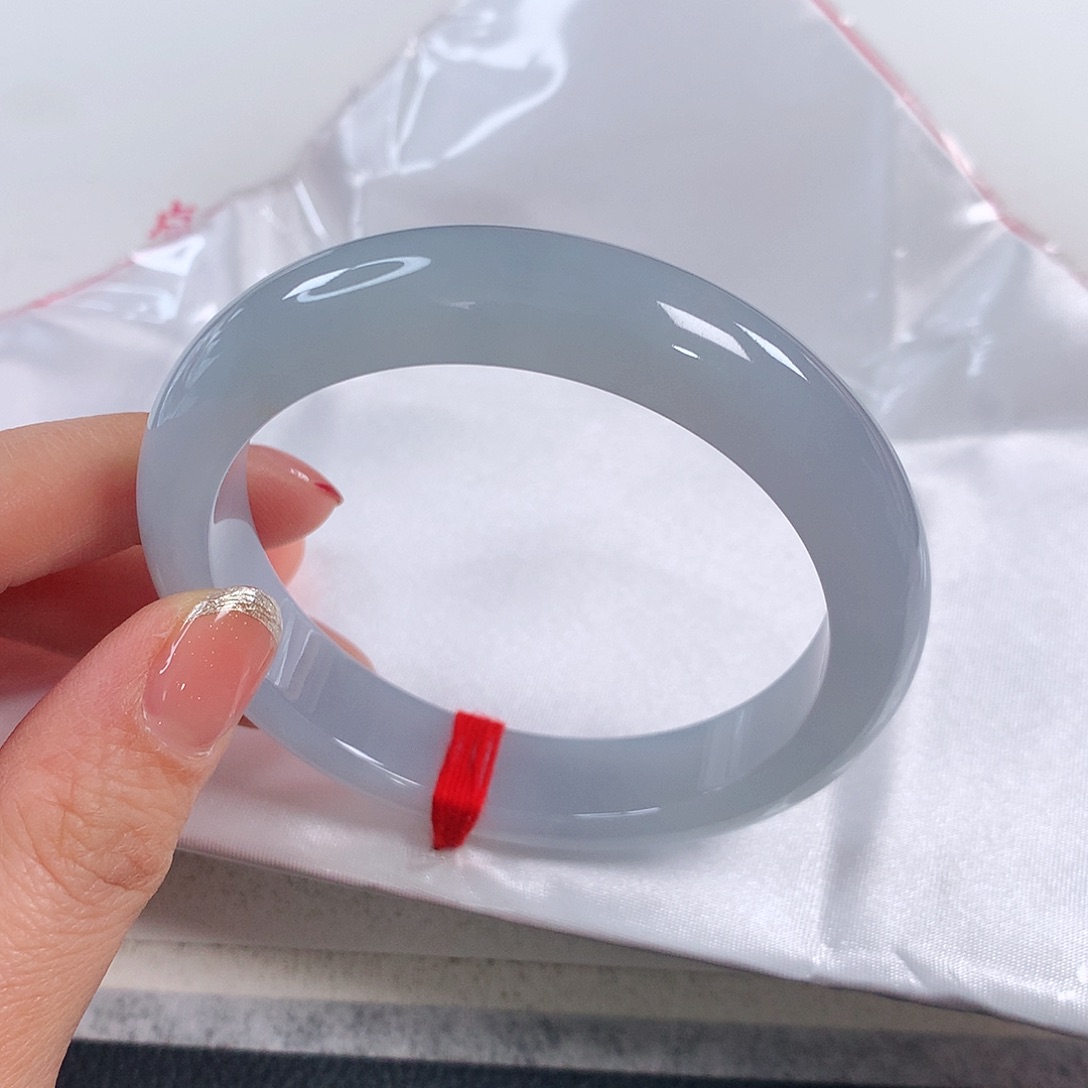 翡翠手镯未镶嵌 正圈①③⑧