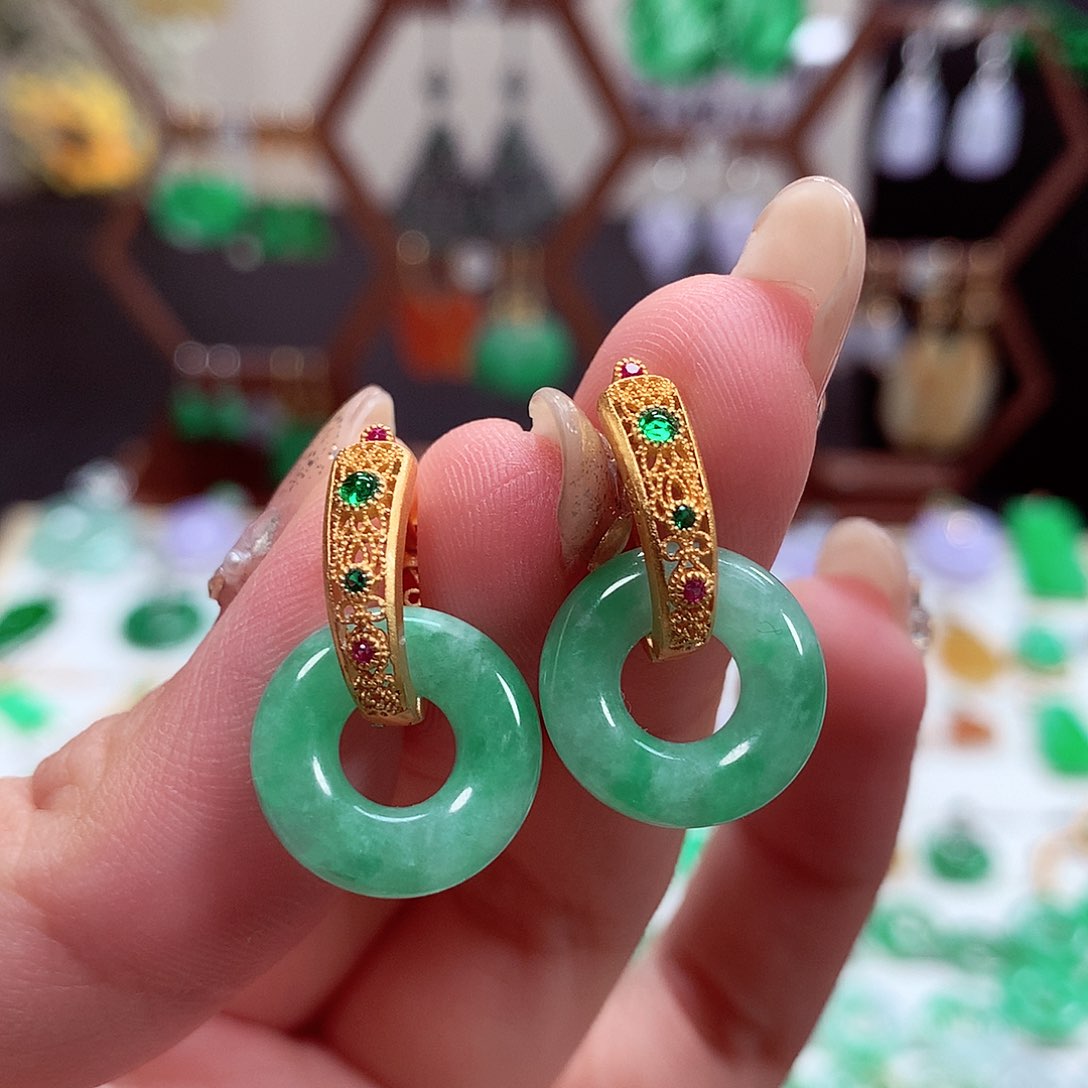 翡翠耳饰银S925镶嵌天然翡翠