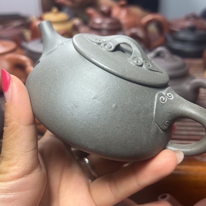 茶壶紫砂左****八紫砂微瑕