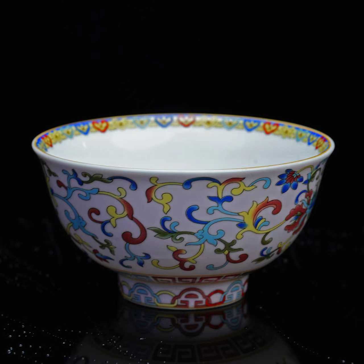 粉缠枝莲碗 A145