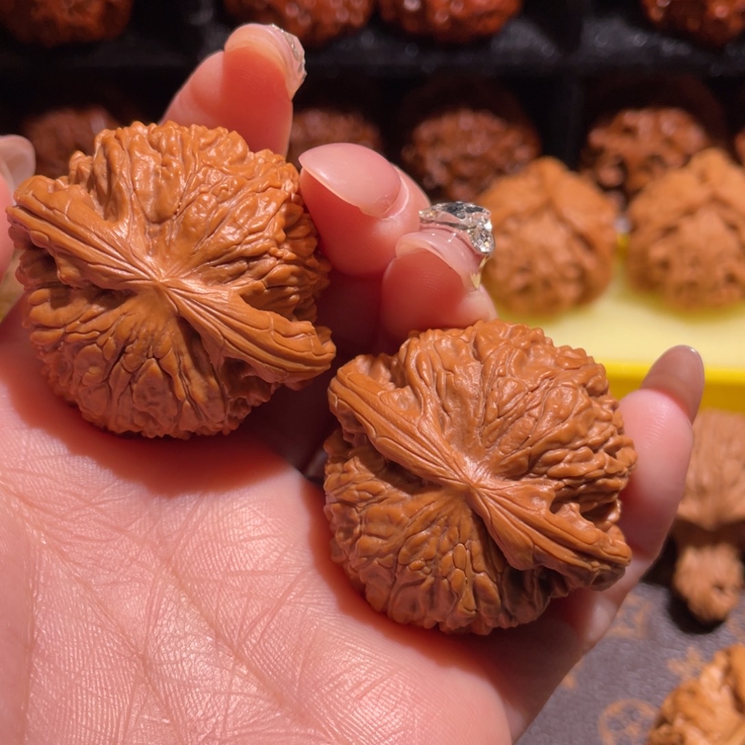 谋***天文玩核桃吊坠白狮子