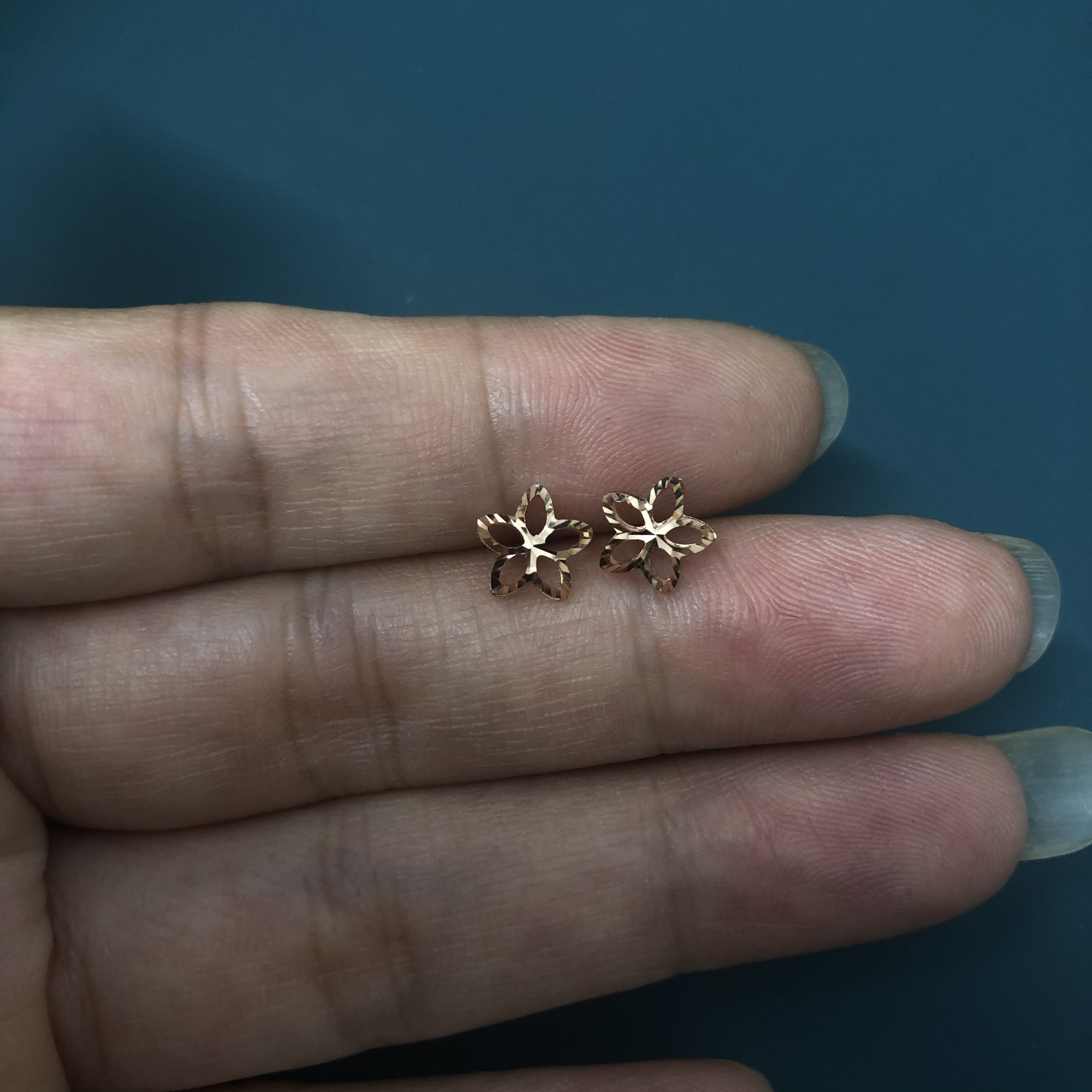 14k玫瑰金小花耳钉
