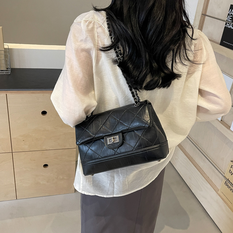 壹贰壹C早春新款女包小众简约斜挎包 