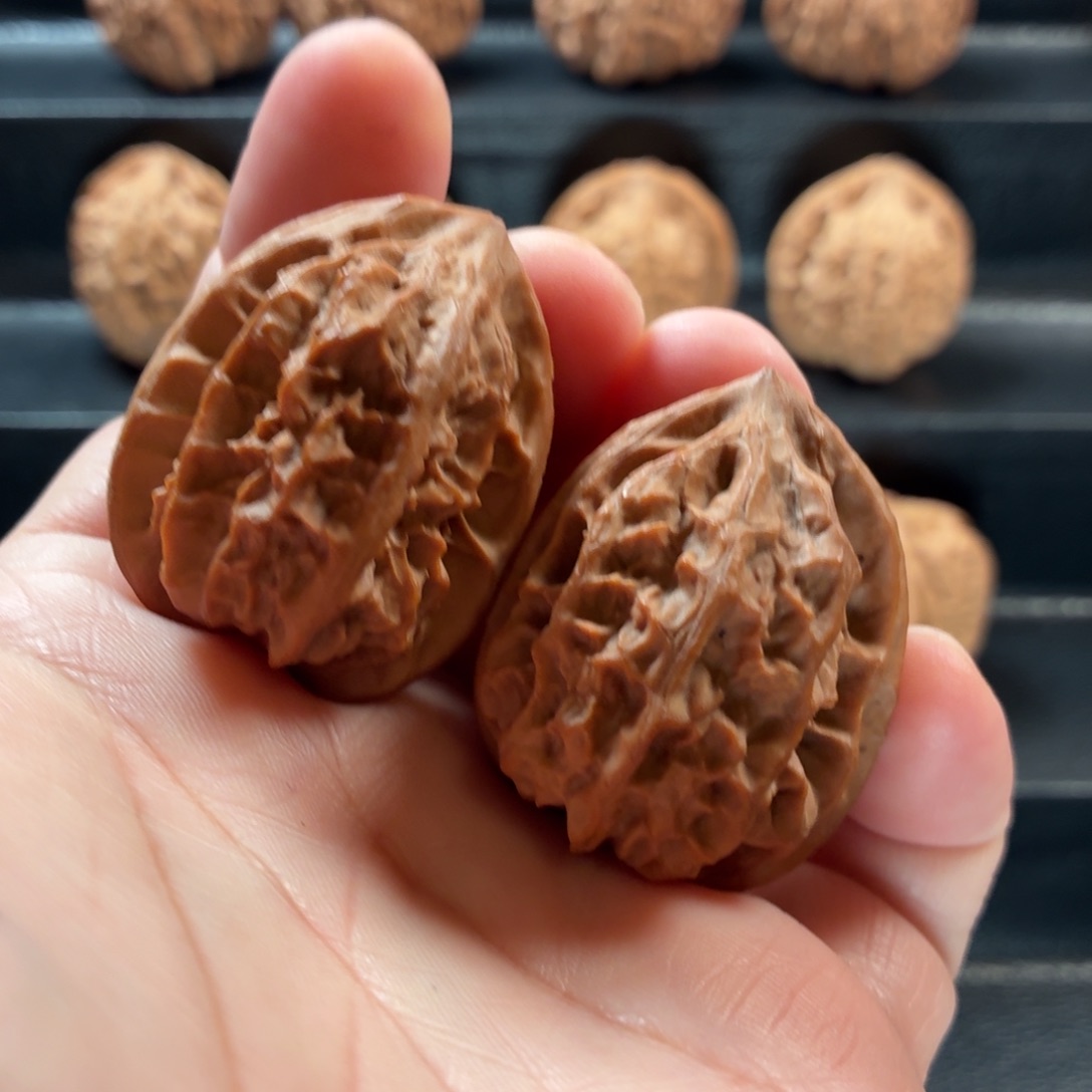 桃核把件野生原树龙骨鸡心33