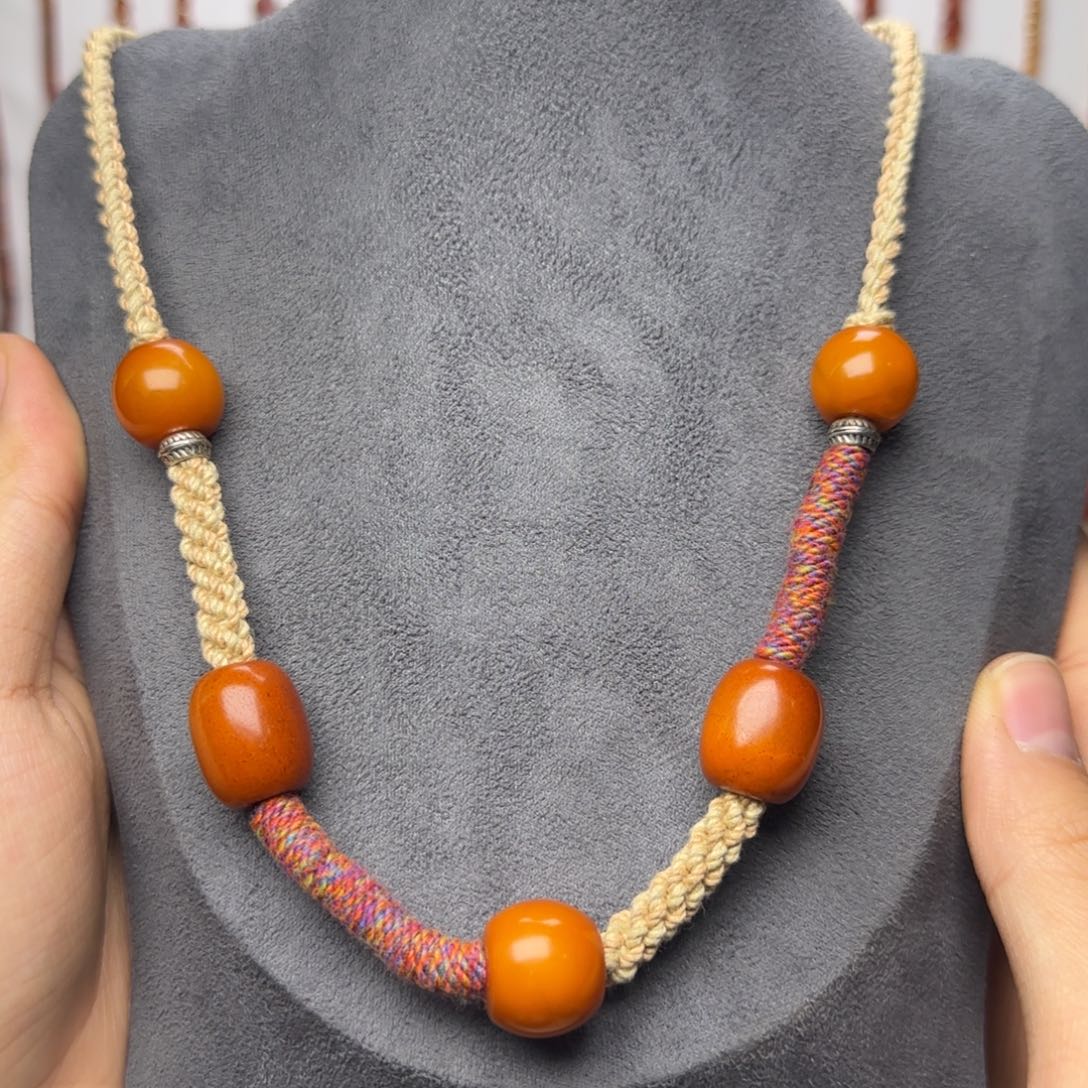 琥珀颈饰未镶嵌njjbnjhbbjnnnnn