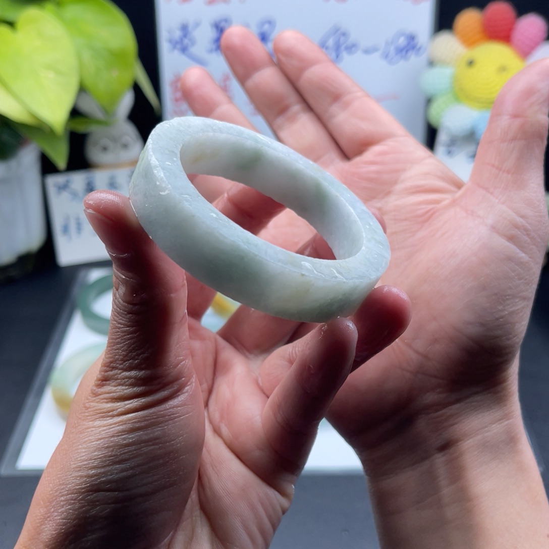 【闪购商品】定制翡翠53-55泥鳅背未镶嵌手镯