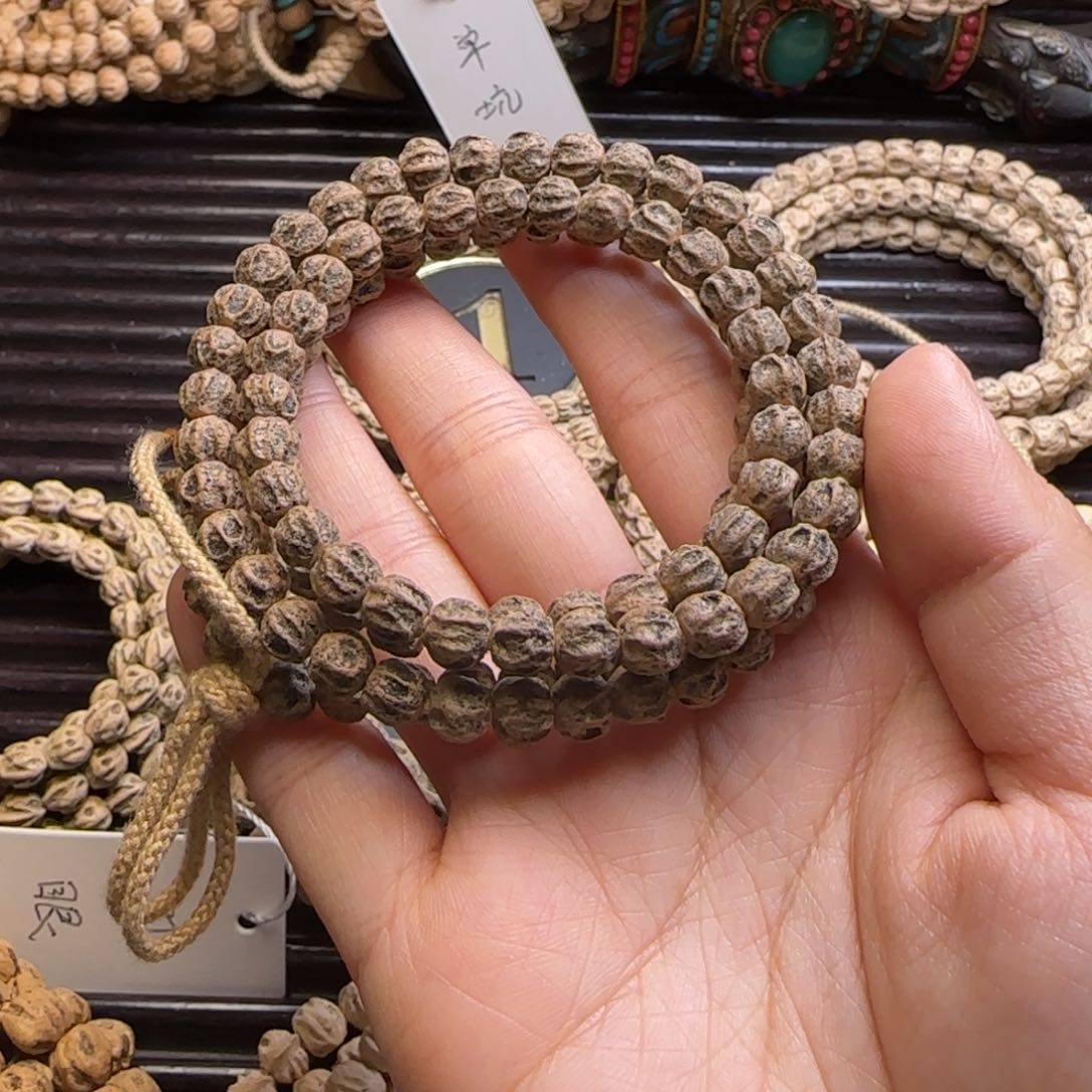 柏香籽/百香籽吊坠W*L