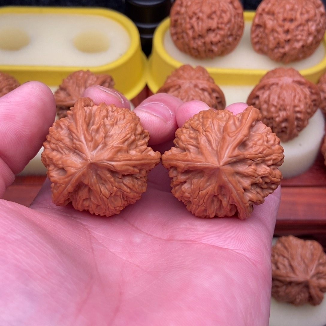 文玩核桃把件龙**神三棱