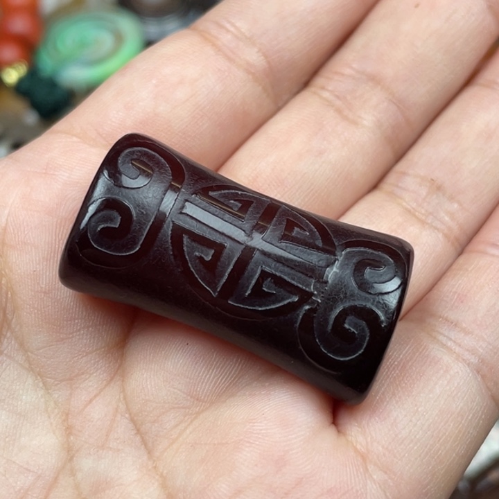 烟***汇玛瑙/玉髓颈饰未镶嵌