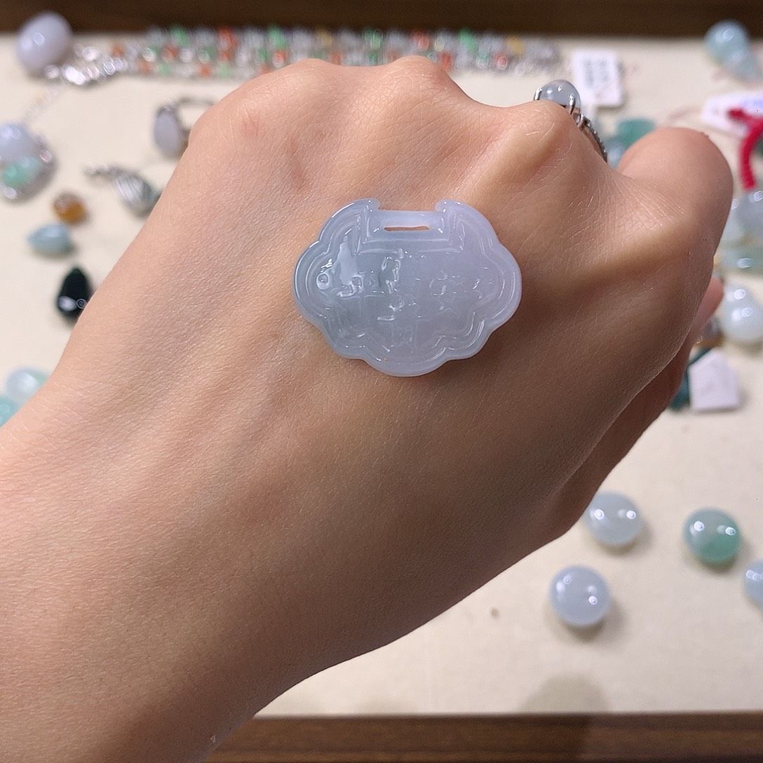 阿****翡翠未镶嵌颈饰拍3单