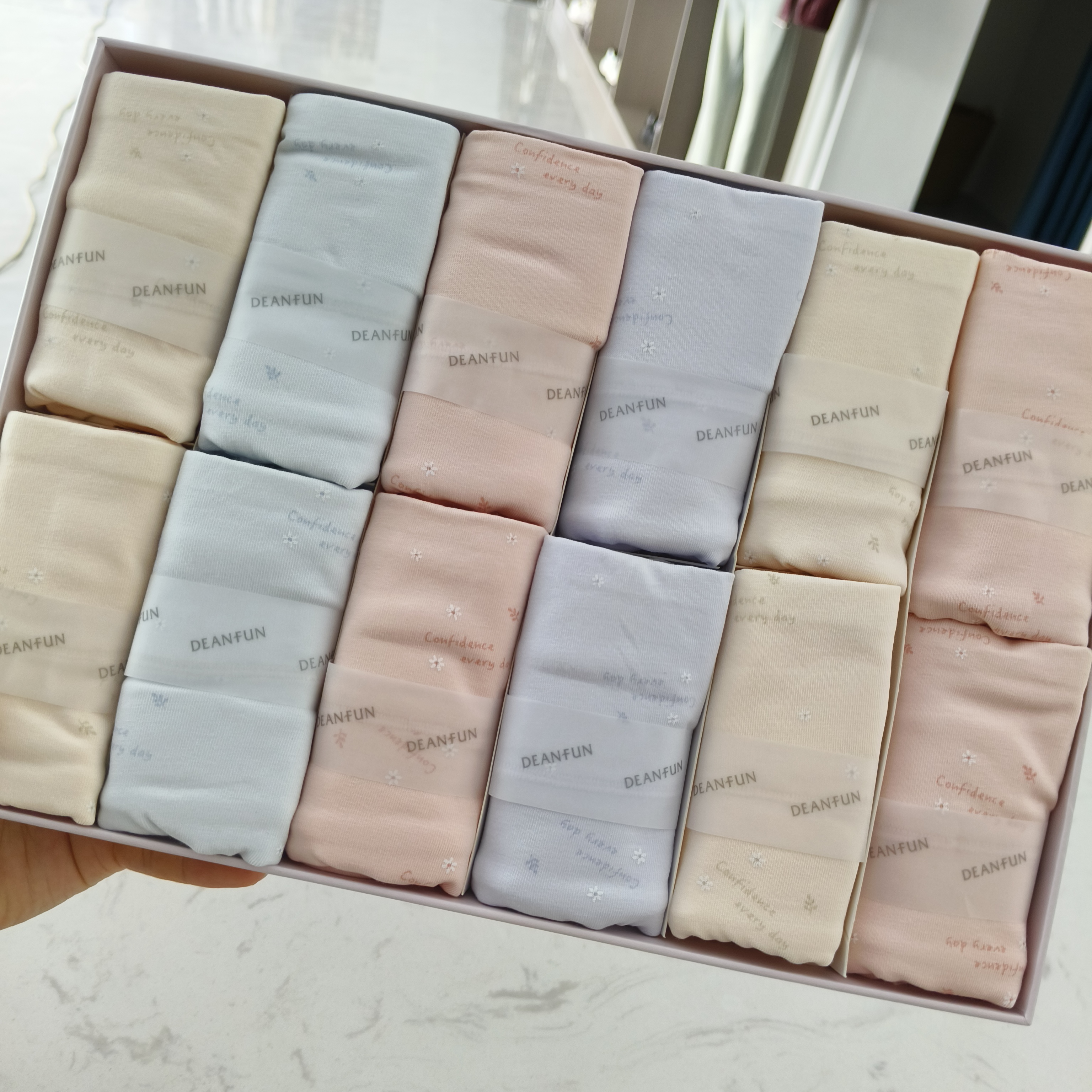 12条新款内裤女纯棉中腰包臀内裆三角裤纯色印花简约1抑菌