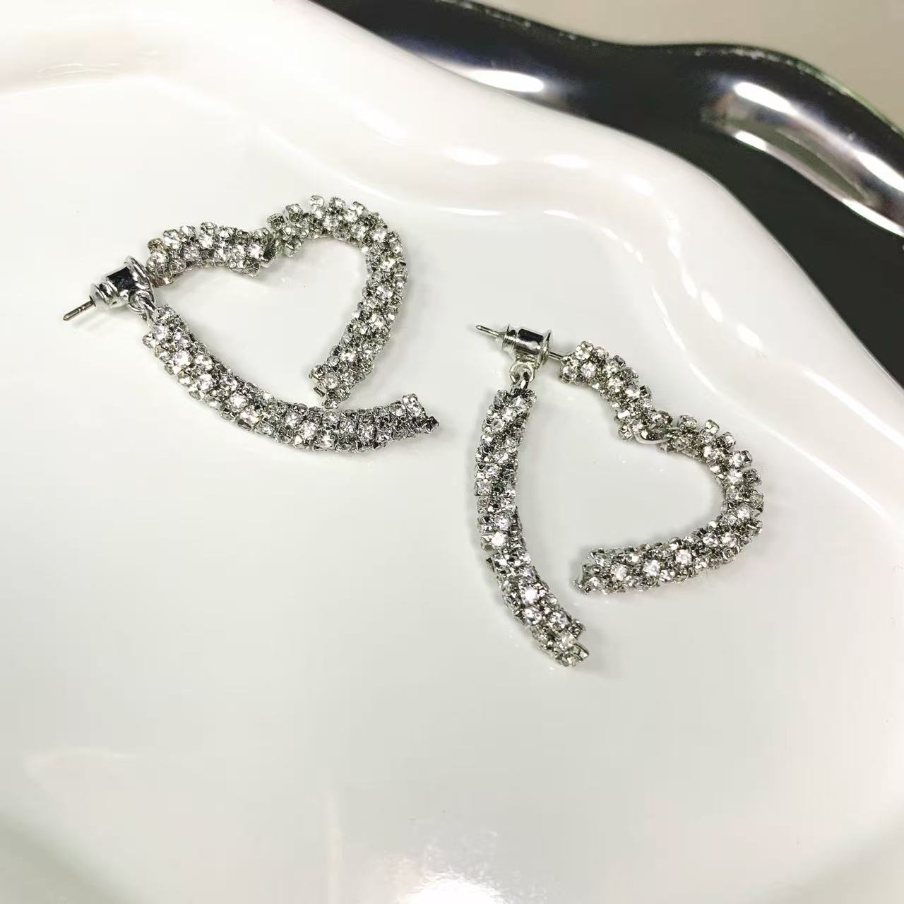 合金锆石耳饰 银色爱心满天星耳环