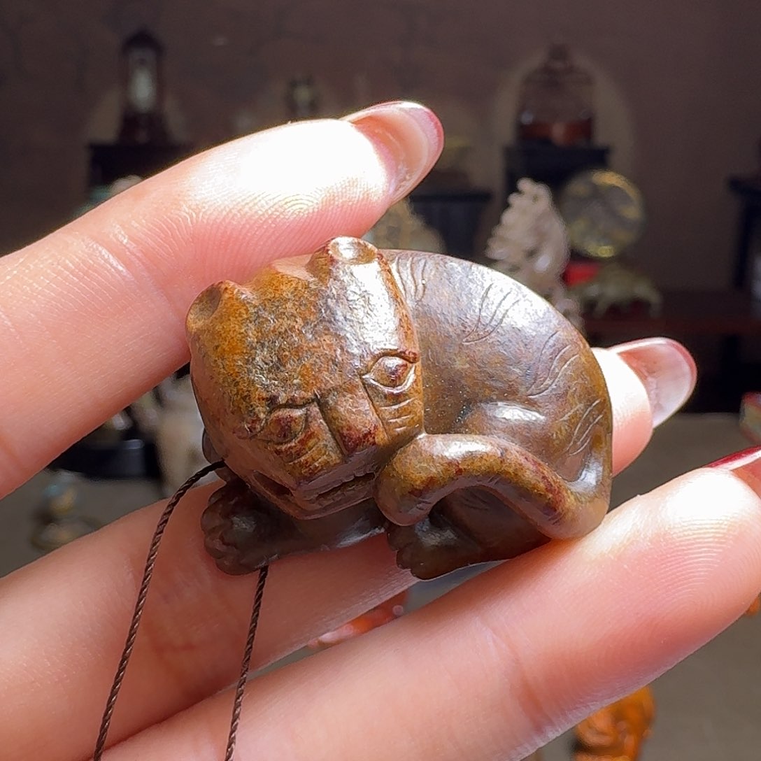 和田玉挂件未镶嵌剑**心