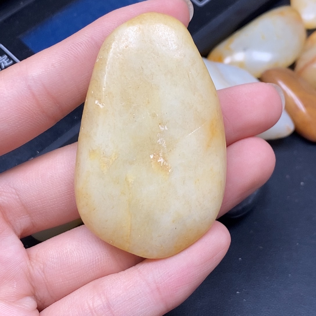 和田玉（糖玉）未镶嵌挂件