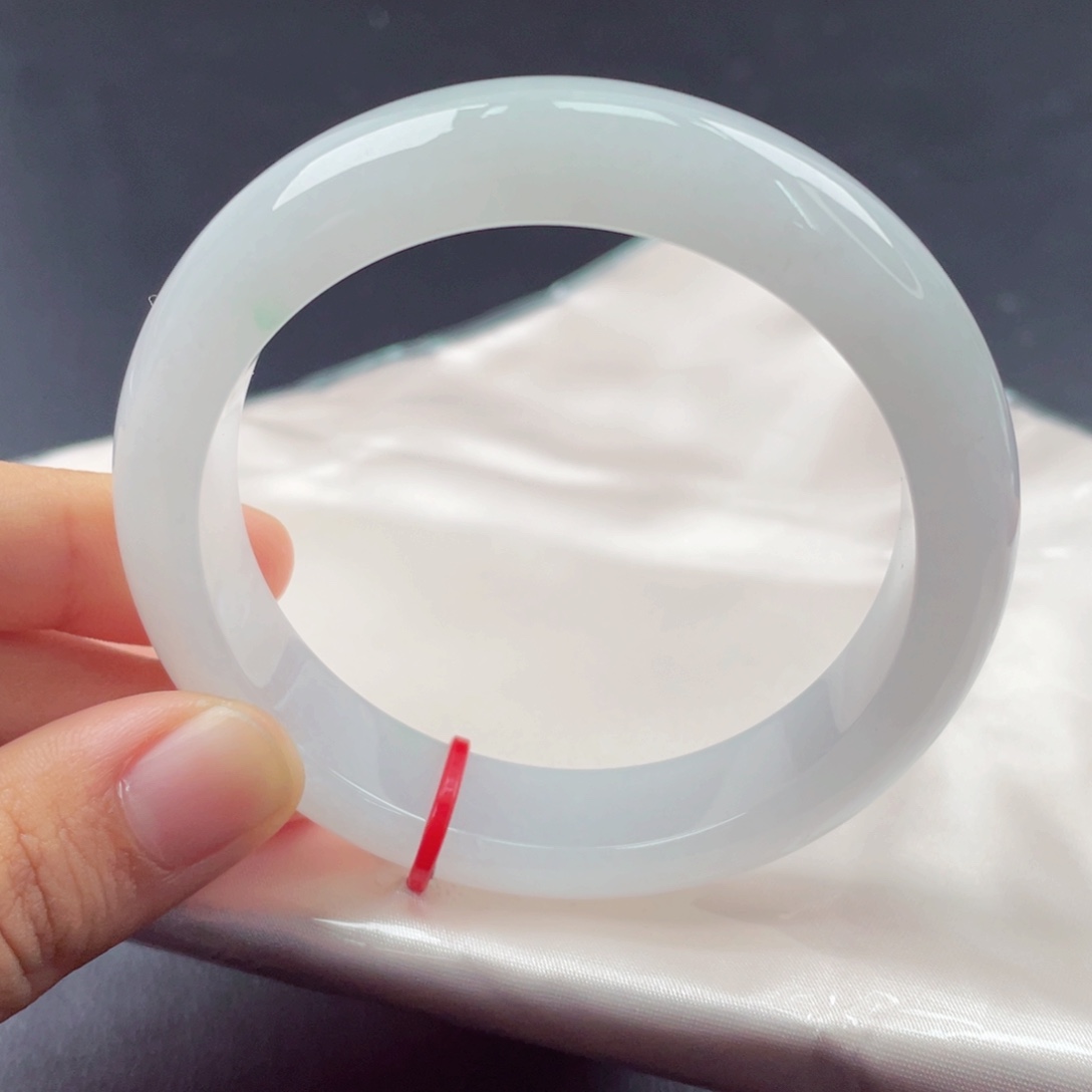 翡翠未镶嵌手镯56正圈