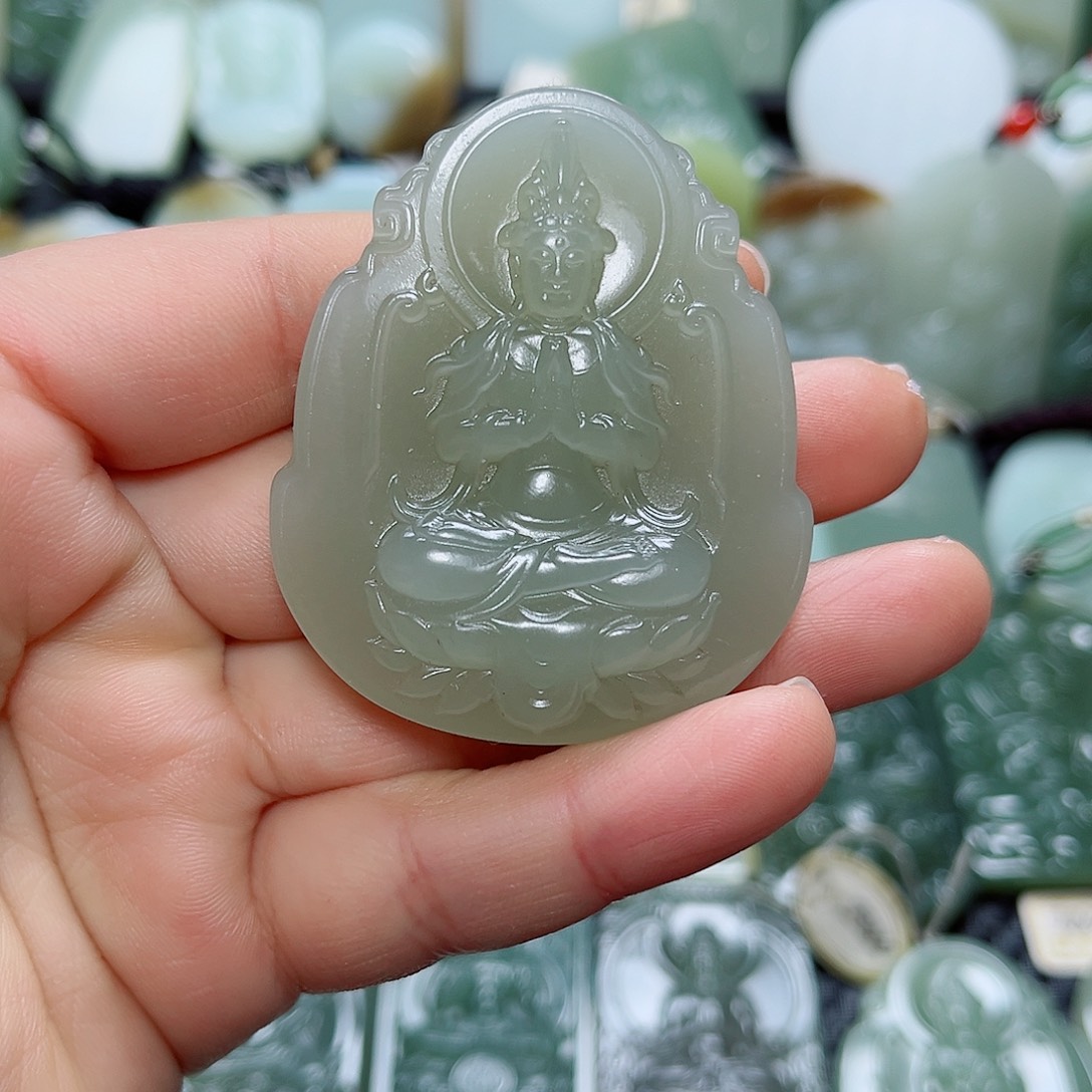 和田玉未镶嵌颈饰