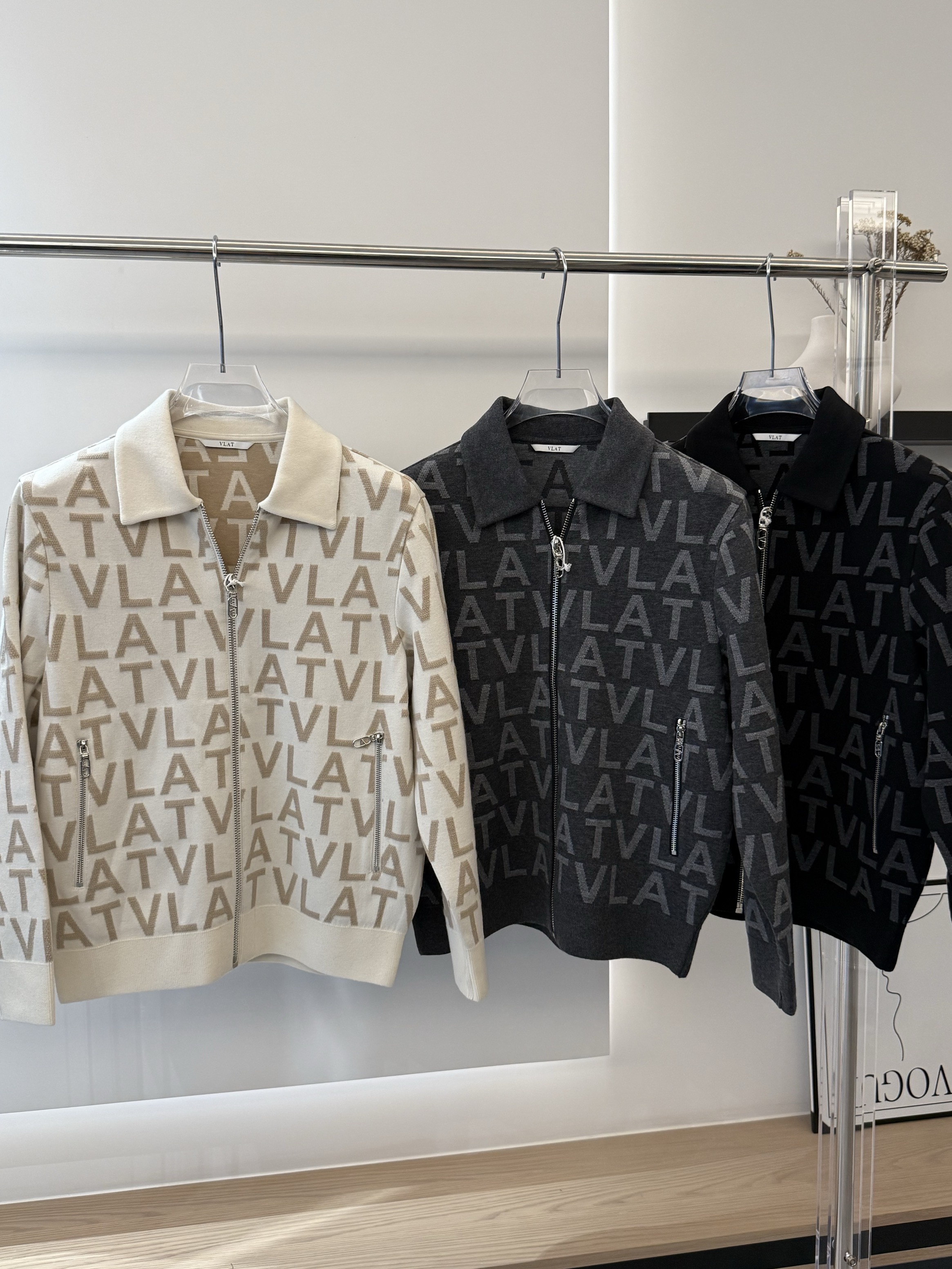 华家2025秋冬欧货翻领字母羊毛针织提花夹克精致高端男士外套