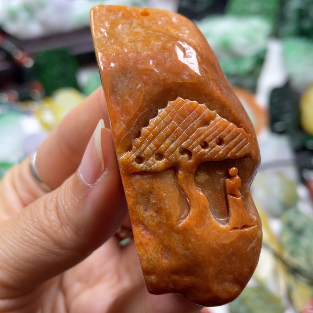 翡翠颈饰未镶嵌牌子