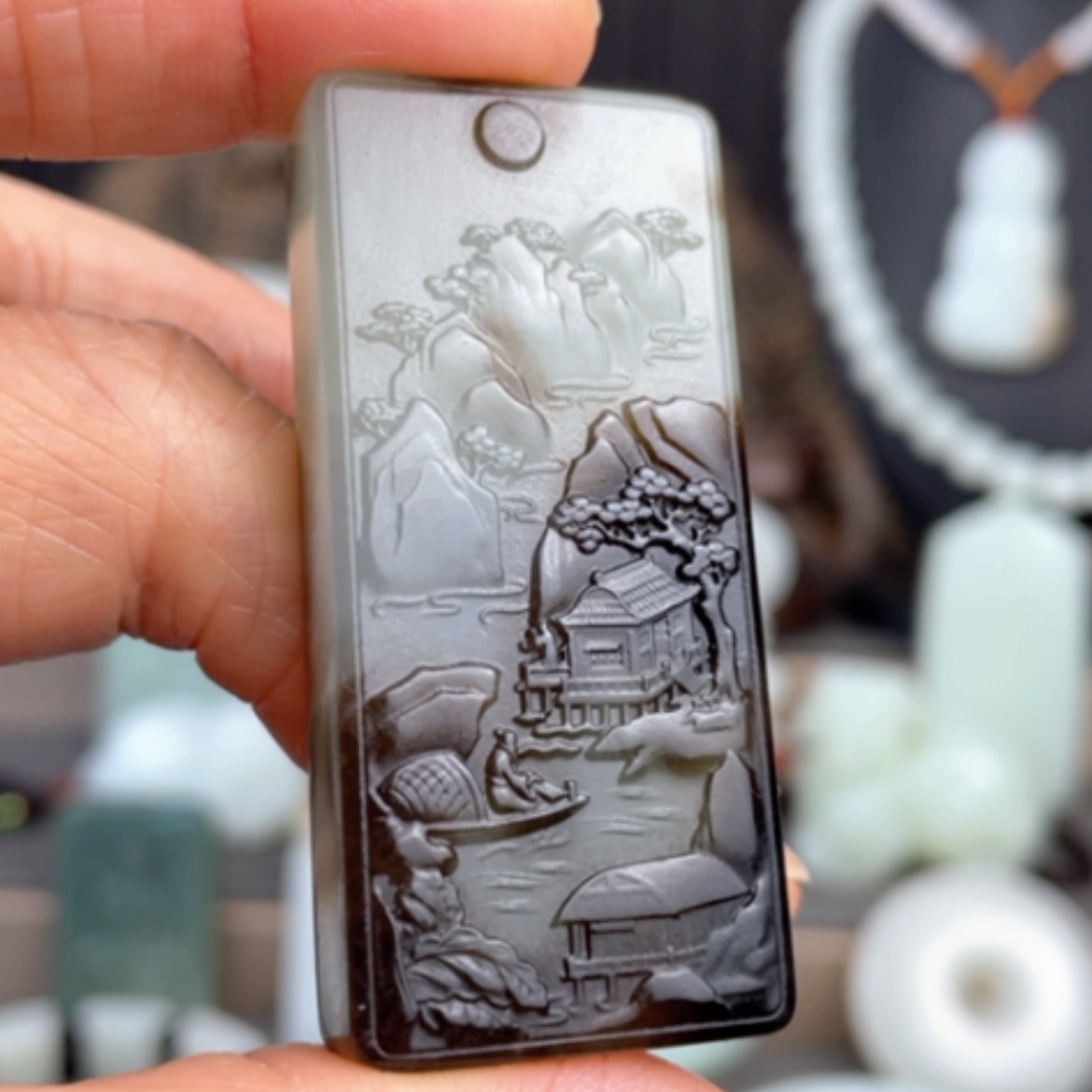 【闪购商品】颈饰未镶嵌和田玉