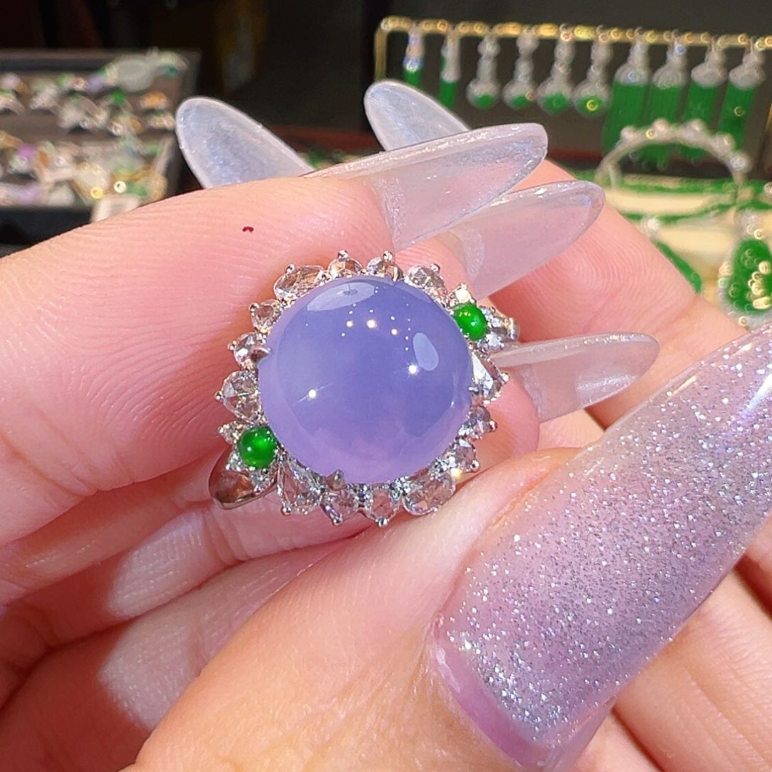 翡翠戒指18K金镶嵌翡翠