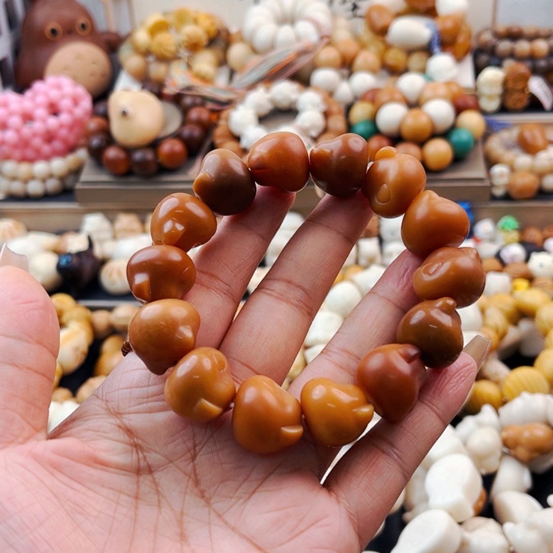 菩提根/象牙果手串巧克力熊头