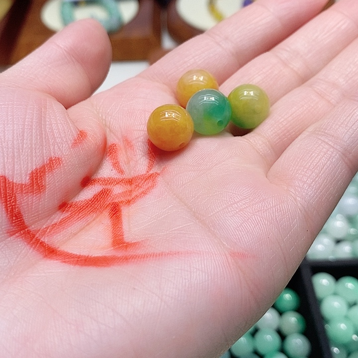 翡翠散珠黄加绿珠子卡12