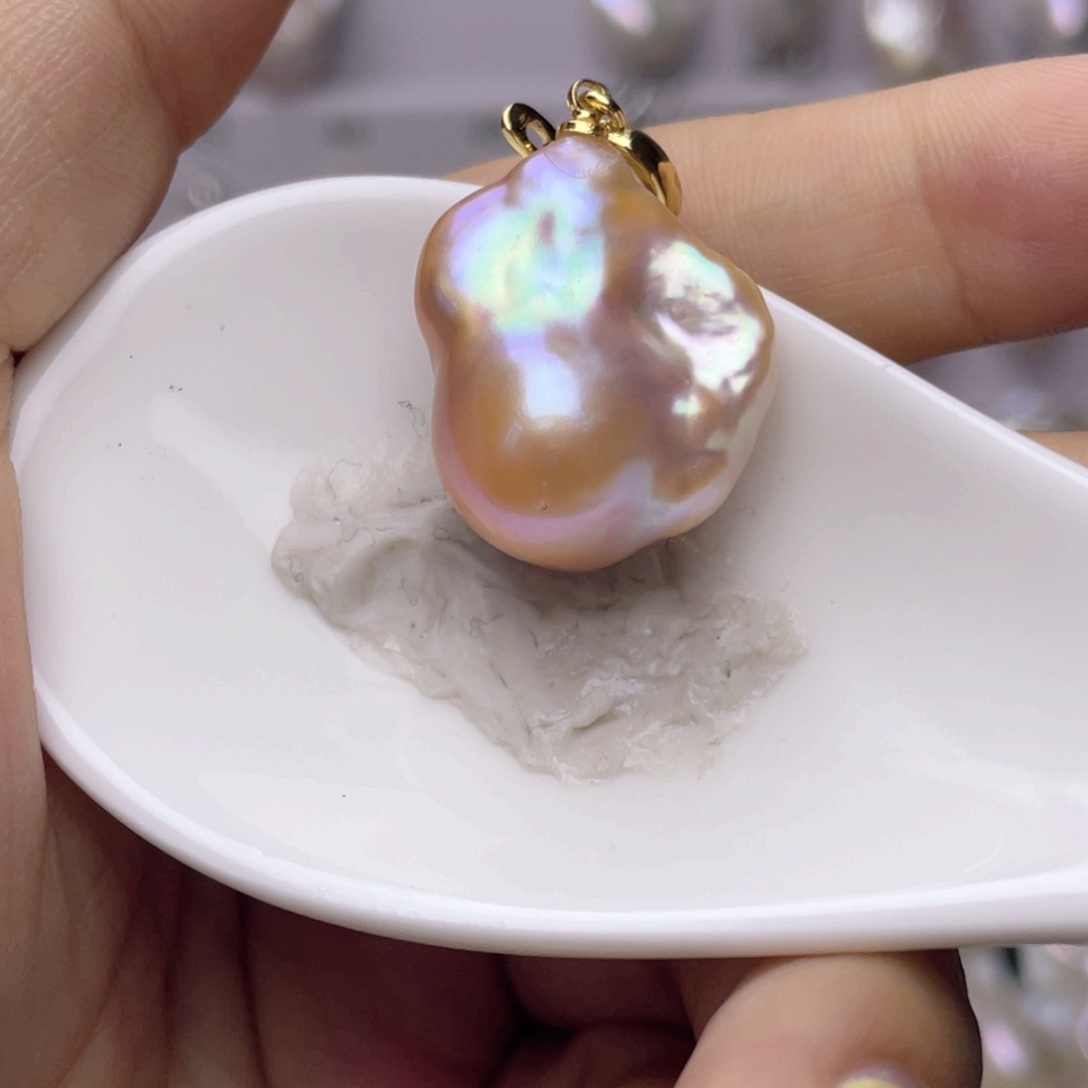 淡水珍珠颈饰合金