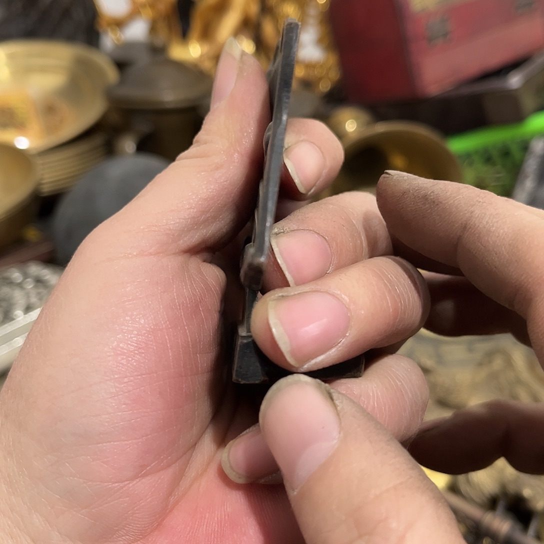 锦***辉闪电购铜摆件工艺品