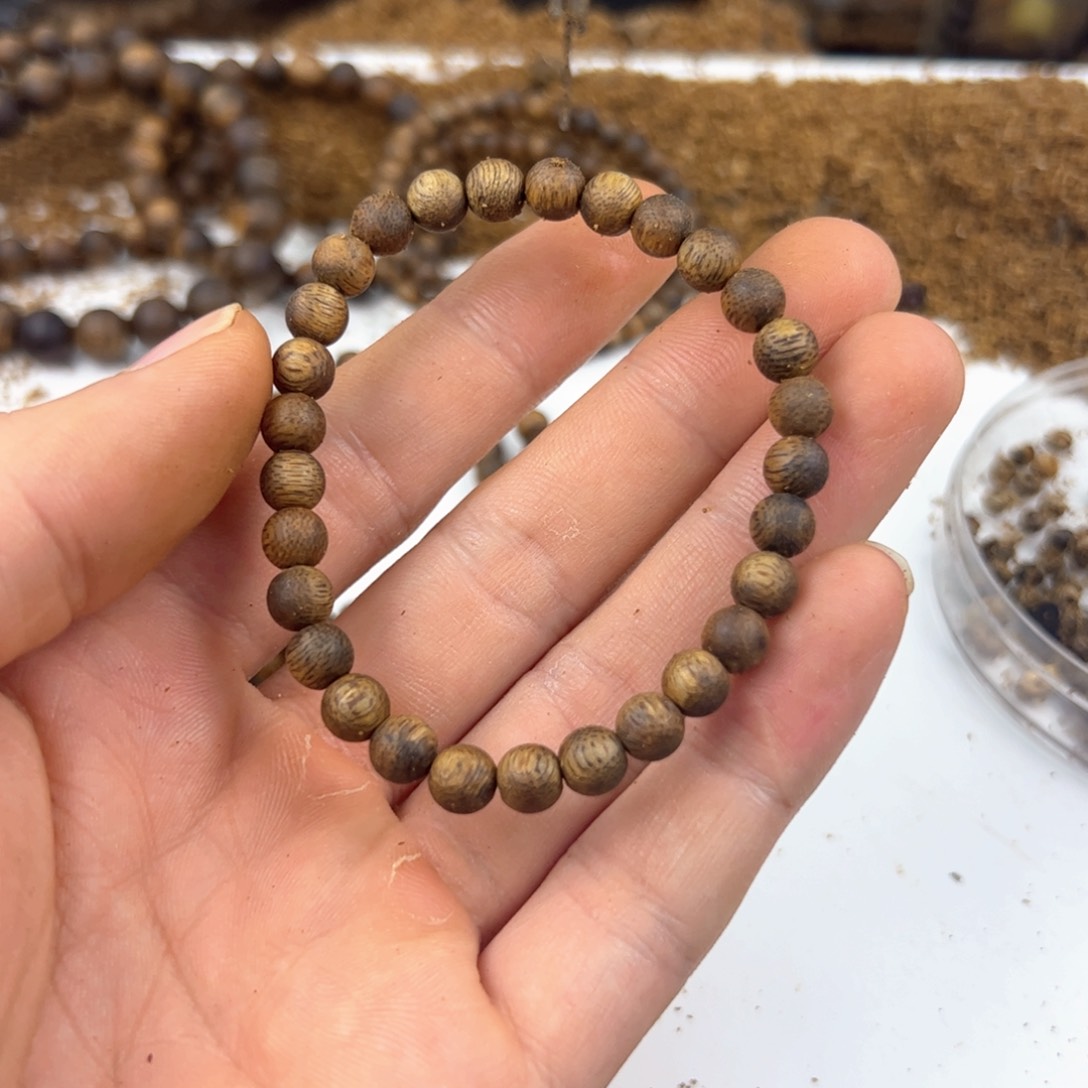 手串沉香?**风圆珠单圈6mm