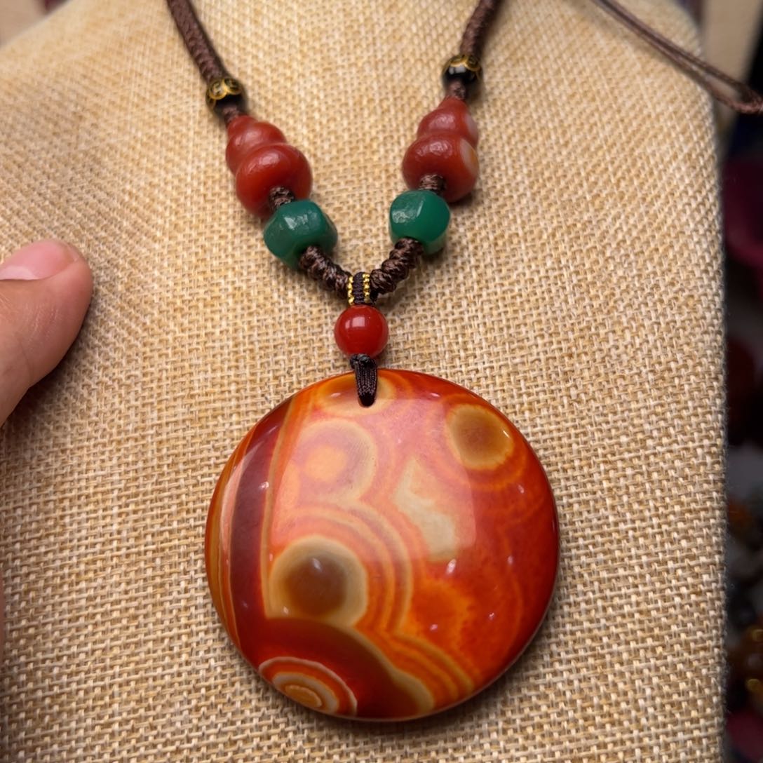 玛瑙/玉髓颈饰未镶嵌