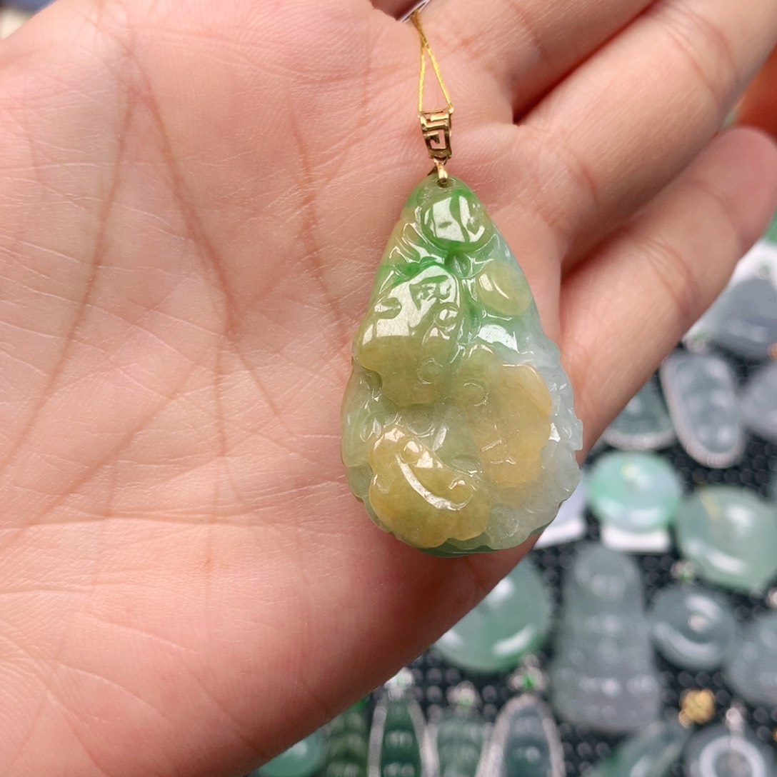 【闪购商品】翡翠吊坠(不含链)18K金镶嵌