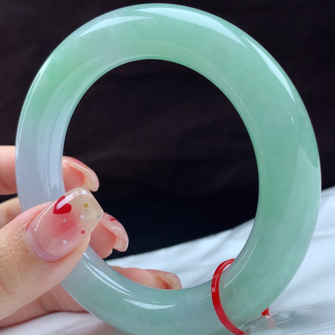 翡翠手镯未镶嵌毛****?96616，