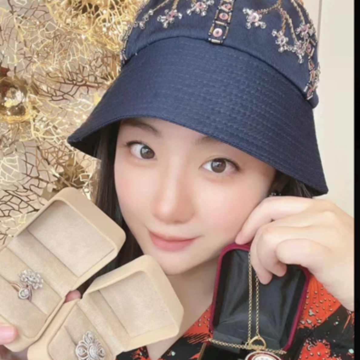 时尚潮流百搭钉珠帽