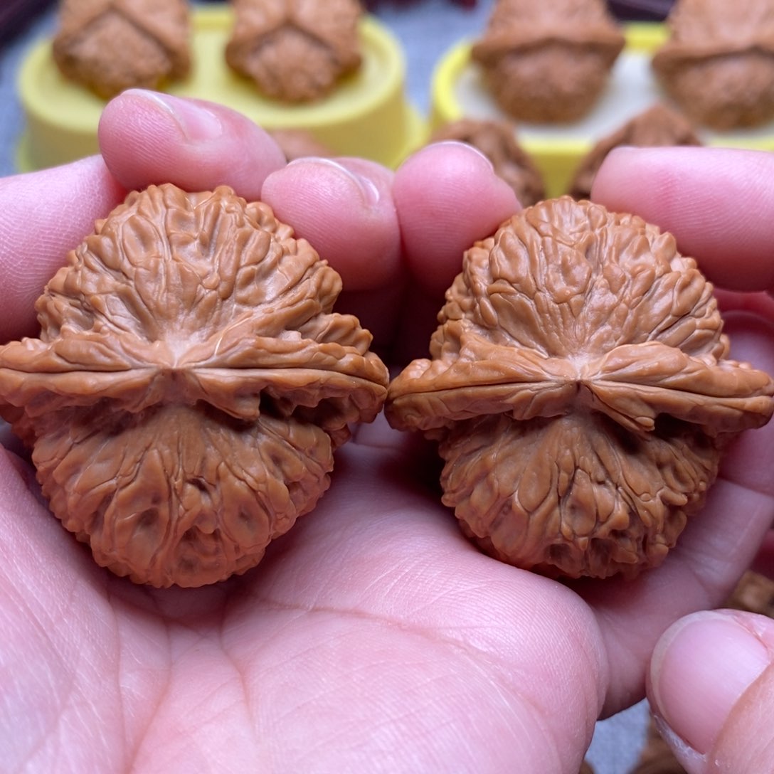 文玩核桃把件—*42全白狮子