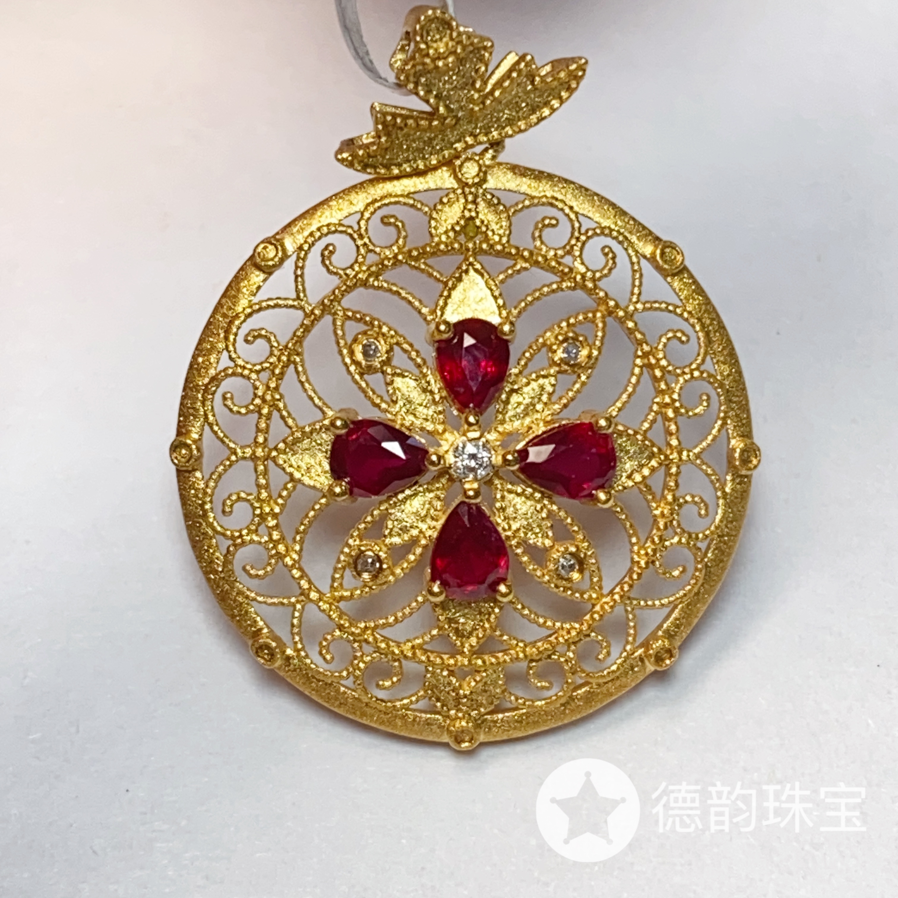 18k金镶嵌天然红宝石吊坠