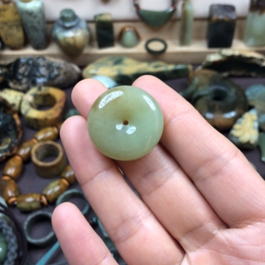 岫岩老玉（透闪石质玉）挂件未镶嵌