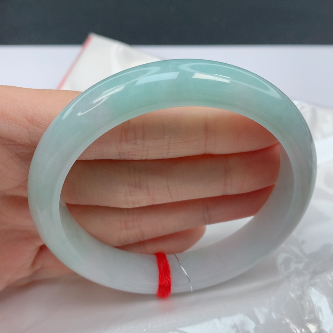 翡翠手镯未镶嵌59.6正圈